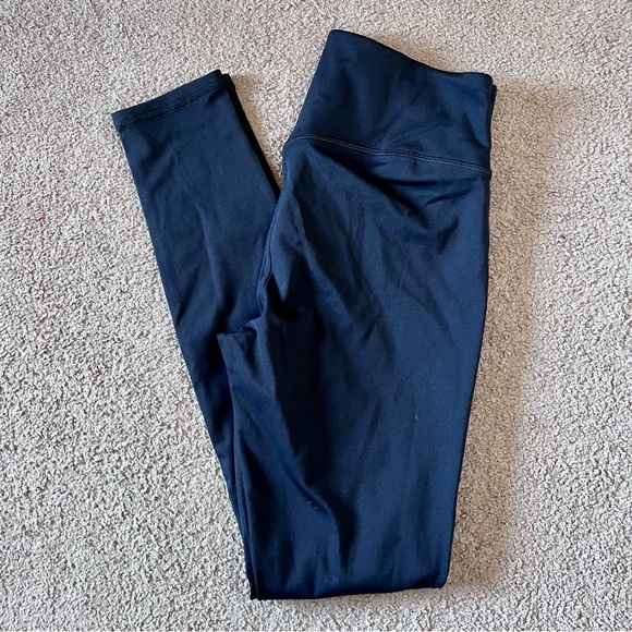 NWT Fabletics Leggings - Picture 2 of 10